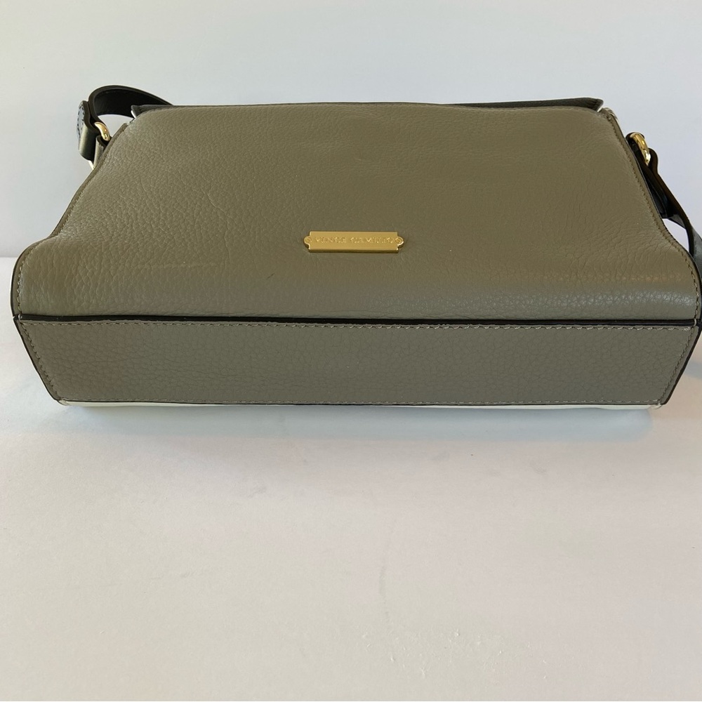 Vince Camuto Julia Elegant Black White Grey snakeskin leather Crossbody handbag - Picture 8 of 14